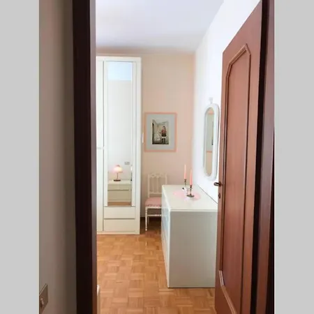 La Rosa Celeste Apartment